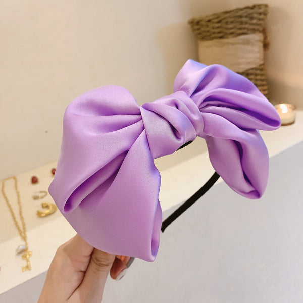 Oversized bow band