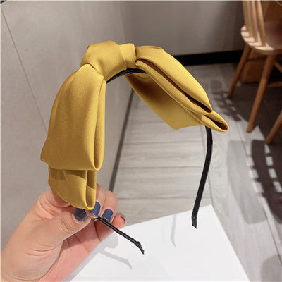 Oversized bow band